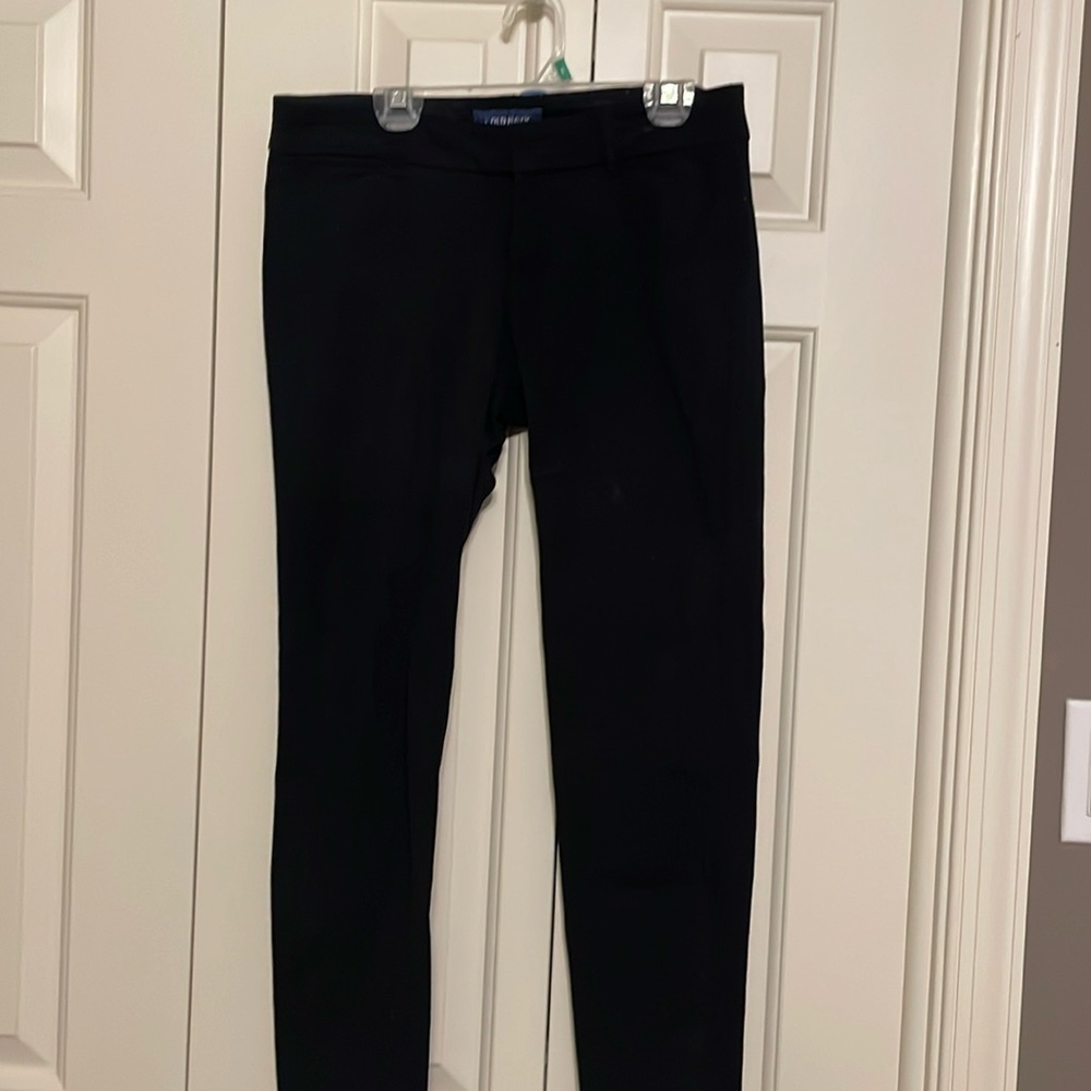 Black Old Navy Pixie Pant, Size 4 Petite
